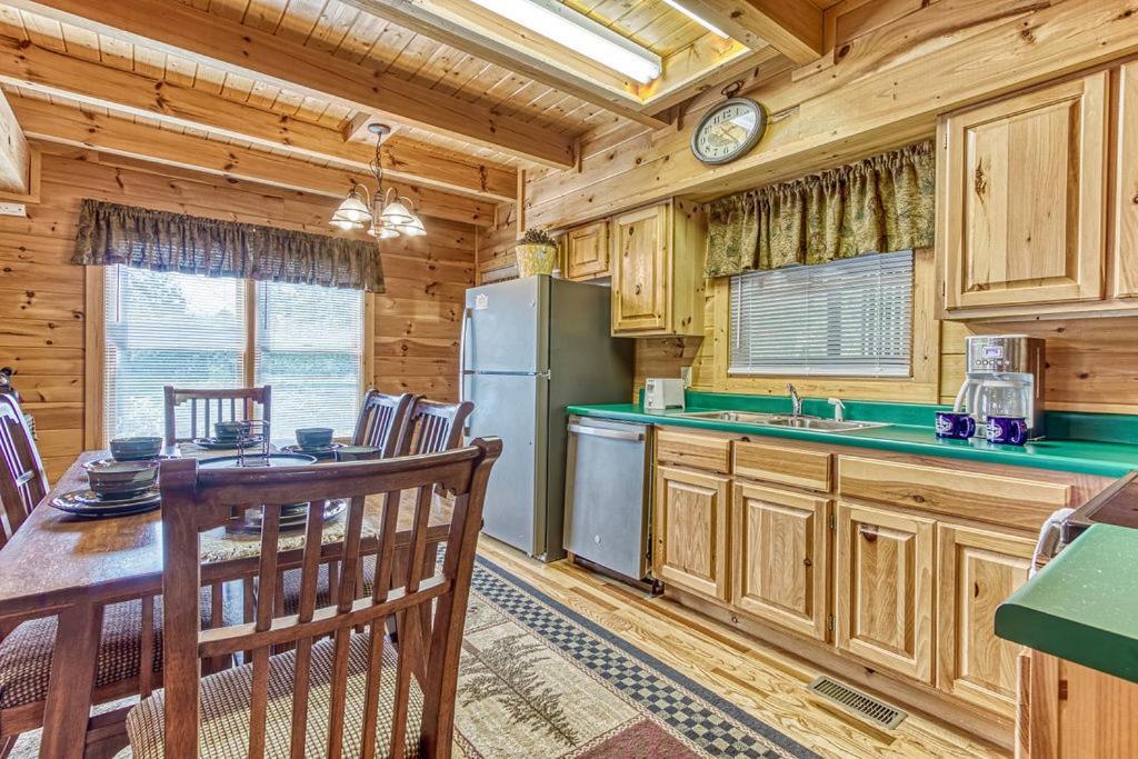 Smoky Mountain Gem Villa Gatlinburg Exterior foto